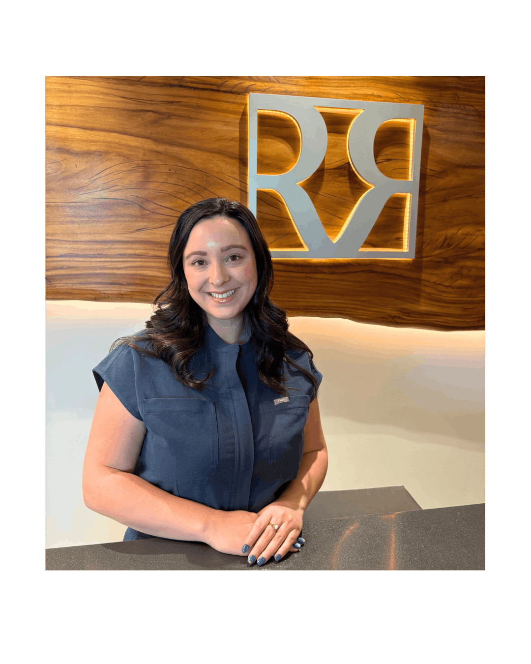 1762876989 1731965868 ella 1